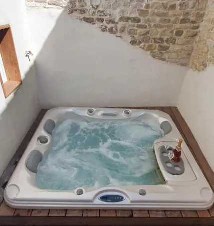Apartment L'acqua Dolce - La Rochelle - Ile De Re - Jacuzzi